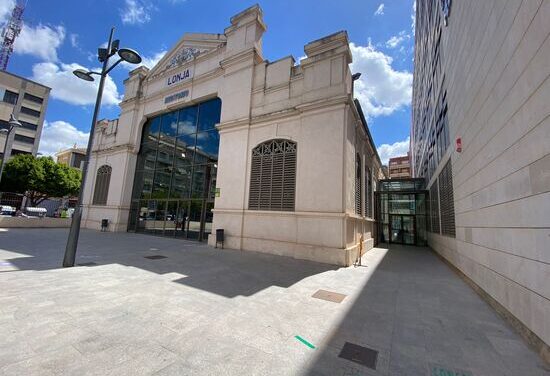 El edificio de La Lonja de Orihuela está destinado al uso como auditorio, conservatorio y actividades de carácter cultural