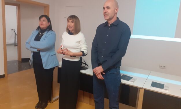 Exposición Alteración de los campos magnéticos   del artista monovero Mario Rodríguez Ruiz