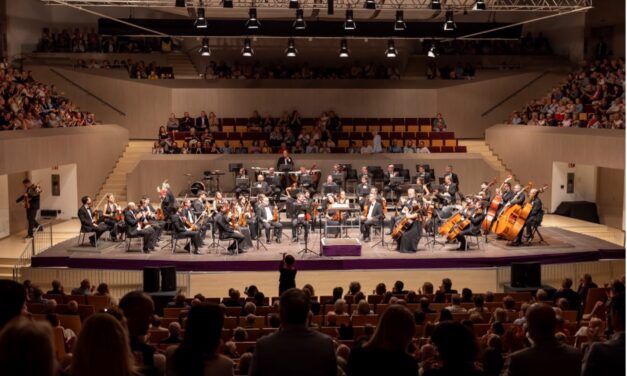 La Orquesta Sinfónica de Torrevieja abre la temporada cultural 2024 con su concierto de Año Nuevo y Reyes