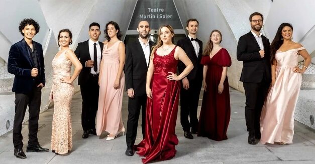 Actuación del alumnado del Centre de Perfeccionament del Palau de les Arts en Alcoy