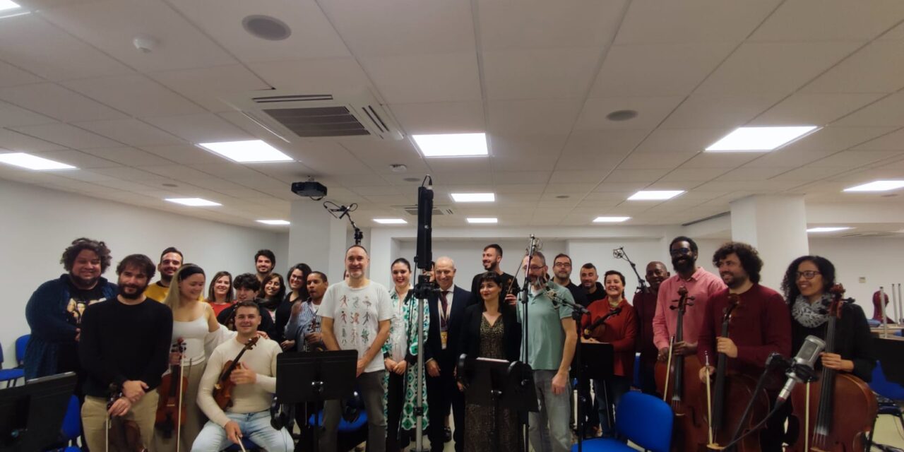 Cultura felicita l’orquestra alacantina Virtuós Mediterrani per la seua col·laboració amb Celtes Cortos