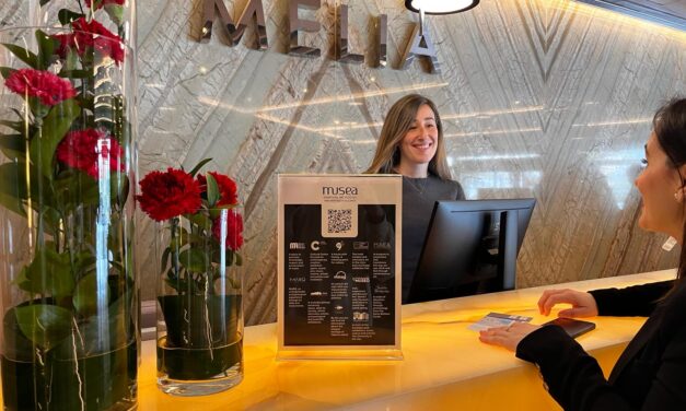 Els principals centres culturals i museus d’Alacant difonen la seua oferta als hotels de la provincia