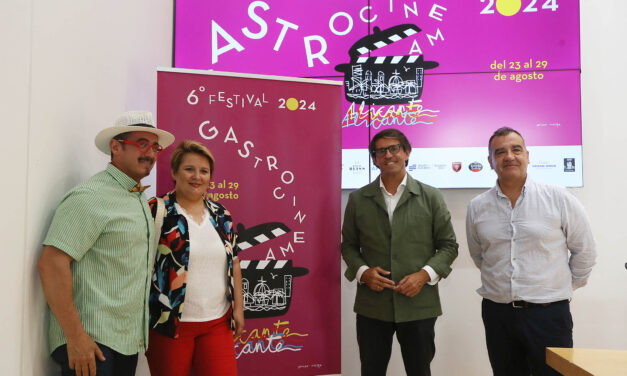 La xef Cristina Figueira, del Xato de La Nucia, rep el Premi Gastro Cinema 2024 que impulsa la Diputació