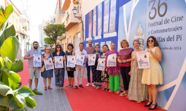 La escritora Ana Lena presenta en el Festival de Cine de l’Alfàs ‘La niña del sombrero azul’ el sábado en The Comm