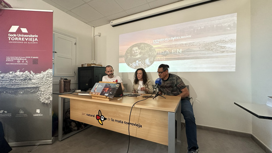 La Sede de la Universidad de Alicante en Torrevieja publica el libro «Entre flamencos»