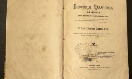 La Biblioteca Municipal d’Alcoi rep la donació d’un exemplar de l’edició original de 1892 de la «Historia Religiosa de Alcoy», de José Vilaplana Gisbert