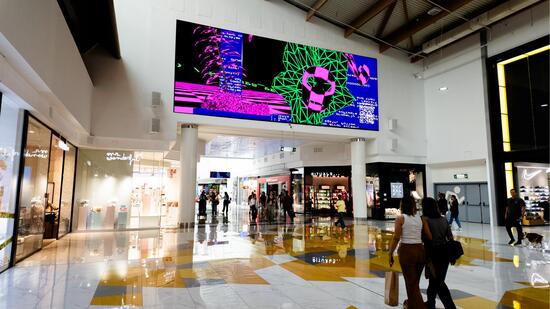 L’Aljub a la vanguardia del arte digital con la exposición ‘Reflejos Digitales’ en su pantalla de gran formato