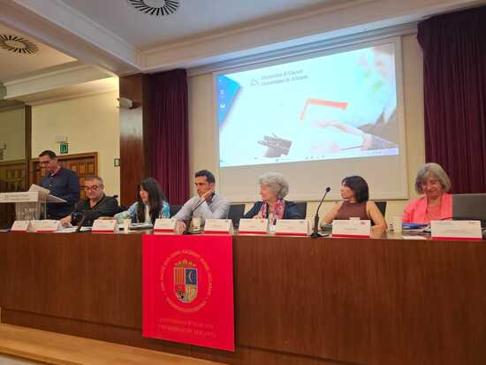 La Universidad de Alicante y la Fundación Carmen Santisteban presentan un decálogo para recuperar el pensamiento crítico