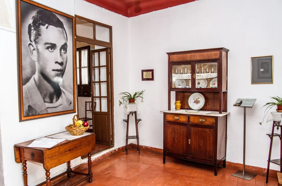 Cultura  de Orihuela adjudica la contratación para realizar el primer Catálogo de Fondos de la Casa-Museo de Miguel Hernández 