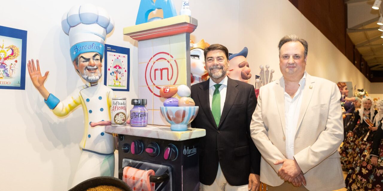 Els millors ninots de fogueres i barraques busquen ho indulte en una exposició que es pot veure en la Llotja fins al 15 de juny 