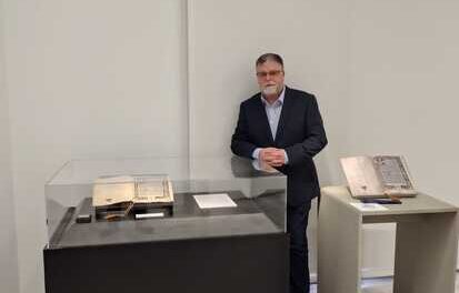 El Museo de Villena muestra por primera vez el documento original del Título de Ciudad en su primer año de apertura