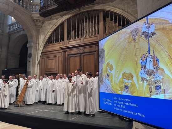 El Misteri d’Elx resuena por primera vez en una iglesia de París