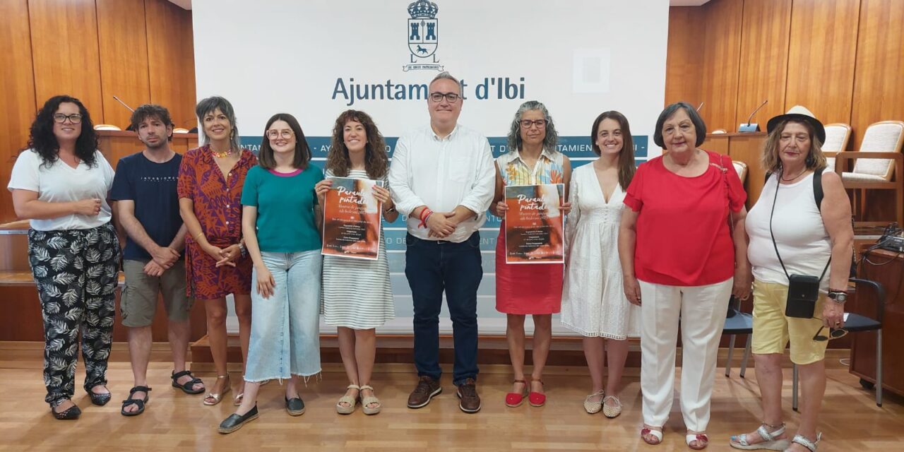 Cultura d’Ibi presenta el projecte ‘Paraules Pintades’, mostra de pintura als balcons
