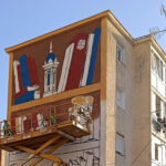 Benidorm interviene la fachada de un edificio en Foietes con dos murales para difundir la historia, cultura y tradiciones locales