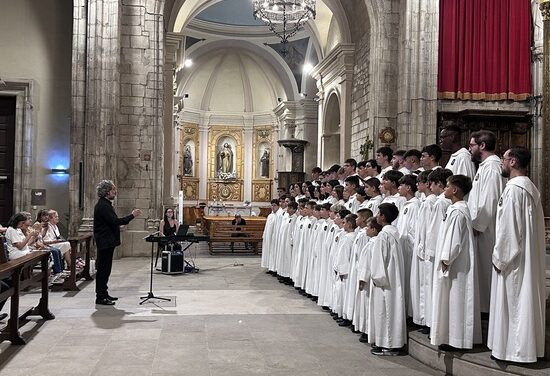 La Escolanía y el Coro Juvenil del Misteri d’Elx inician su gira de conciertos en la Catedral de Santa María de Solsona