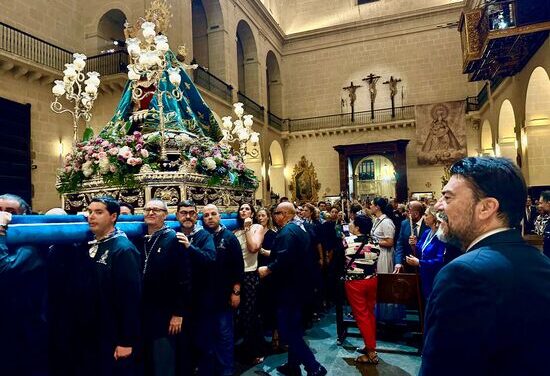 Alicante honra este domingo a la Virgen del Remedio durante la Alborada en su  75 Aniversario como Alcaldesa Honoraria