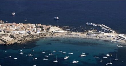 Alacant rep set ofertes per a la gestió de l’hotel Casa del Governador de Tabarca per 15 anys