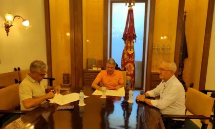Orihuela da un paso más como Ciudad Universitaria con la firma de un convenio con la UNED