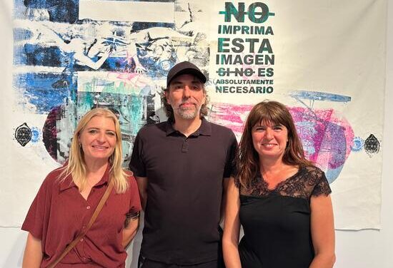 La  Casa de Cultura de El Campello acoge hasta el 16 de noviembre el proyecto expositivo «No imprima esta imagen si no es absolutamente necesario”, de David Gil Campesino