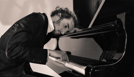 El pianista Jorge Bedoya ofrecerá su concierto “Las Manos” en el Teatro Chapí