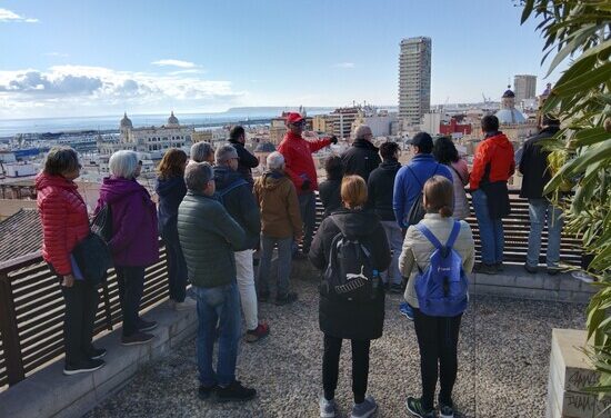 Alicante da a conocer sus paseos y árboles singulares, La Ereta y La Marjal en los Senderos de Otoño