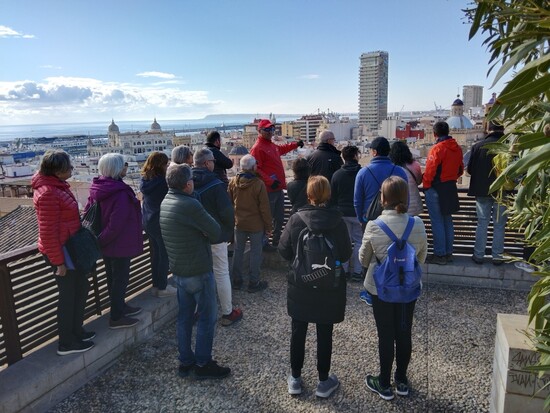 Alicante da a conocer sus paseos y árboles singulares, La Ereta y La Marjal en los Senderos de Otoño