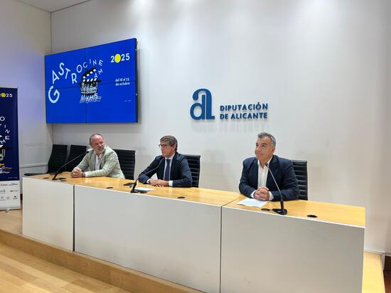 Cáritas Diocesana de Orihuela-Alicante recibe el Premio Gastro Cinema 2025 que impulsa la Diputación