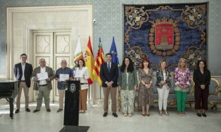 Barcala traslada “el agradecimiento yla admiración” de los alicantinos al movimiento asociativo sociosanitario enlos II Premios de Promoción de la Salud