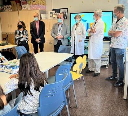 El MARQ acerca la historia y la arqueología a los niños y niñas de larga estancia del Hospital General de Alicante