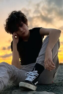 Alicante exporta talento: Pilar Arejo, de Tiziano Ferro a su nuevo single