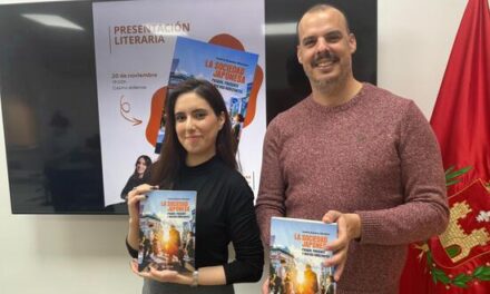El Casino Eldense acoge la presentación del libro ‘La sociedad japonesa’, obra de la investigadora eldense Estela Ramírez Martínez   