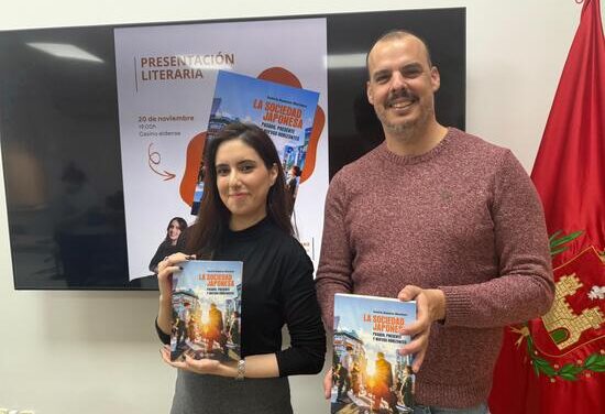 El Casino Eldense acull la presentació del llibre ‘La societat japonesa’, obra de la investigadora eldense Estela Ramírez Martínez