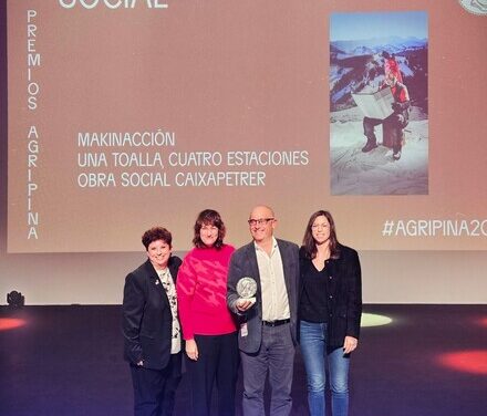 La campaña “Una toalla, cuatro estaciones” desarrollada por la cooperativa MakinAcciónpara Obra Social Caixapetrer se alza con el premio “Social” en los Premios Agripina 