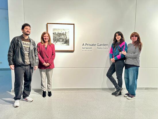 La exposición de fotografía y pintura de Sol Spinelli y Pedro Coiro ya puede visitarse en la Casa de Cultura de El Campello hasta el 18 de enero