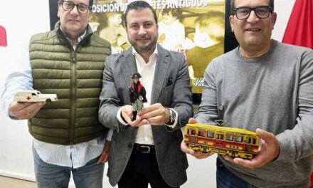 La Casa Grande del Jardín de la Música de Elda acoge a partir del jueves y hasta el 16 de enero una espectacular exposición de juguetes antiguos