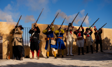 El Castillo de Santa Bárbara recrea su reconquista y la Guerra de Sucesión este Puente
