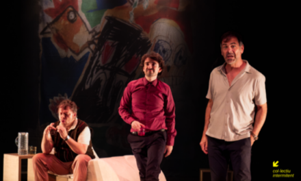 El Teatre Arniches proposa teatre en valencià i titelles en la seua programació per al pròxim pont