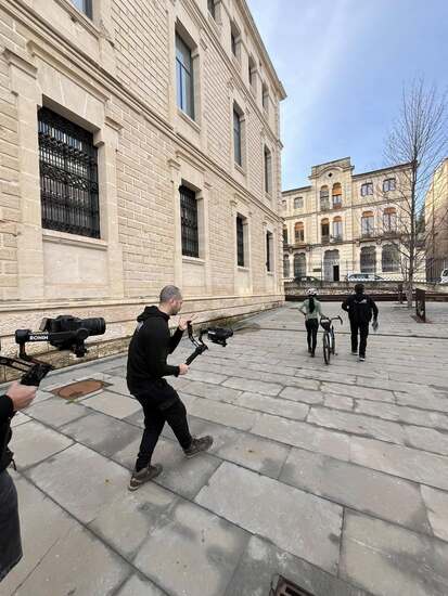 L’Alcoi Film Office gestiona 20 registres d’activitat audiovisual durant el 2025, amb presència en cinema i televisió internacional