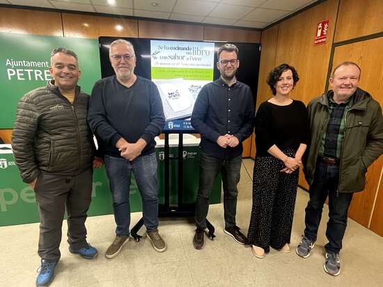 Cultura lanza la segunda edición del libro «Bon Profit, Petrer», tras el éxito en su publicación en diciembre de 2024