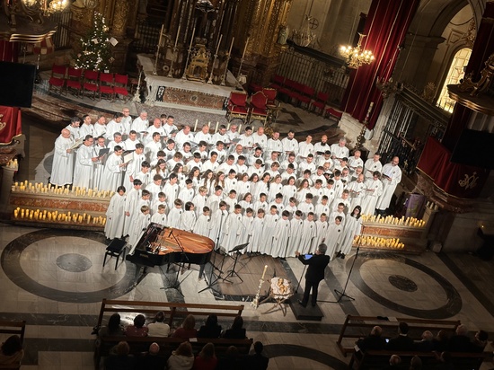 Els cantors del Misteri obrin les portes de Nadal