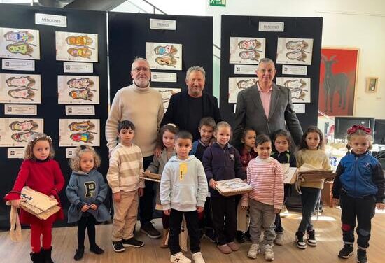 Orihuela celebra la entrega de premios del XVI Certamen Escolar “Las Abarcas Desiertas”