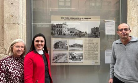 L’Arxiu Municipal reviu l’Alacant del segle XIX amb una exposició en la qual es pot veure la primera panoràmica de la ciutat