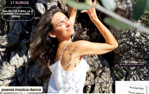 El Salón cultural la ñ de Dénia acoge la performance poética Teresa Juan López