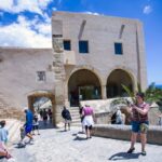 El ascensor del Castillo de Santa Bárbara permanecerá cerrado de lunes a viernes de la semana que viene para su modernización