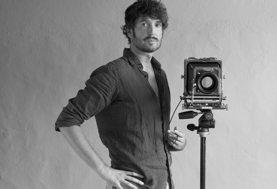 «La firmeza de un instante” captura el ocio nocturno de los jóvenes en Las Cigarreras