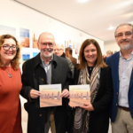 La exposición fotográfica “Donde el mar hace pueblo”, capta la esencia misma de El Campello con la visión de 26 artistas
