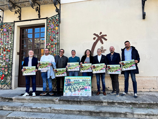Oriola presenta les XVI Jornades de Menjar Ecològic del Col·legi Públic de Hurchillo dedicades a la carxofa del Baix Segura  i a l’all de Benejúzar