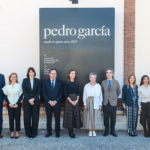 La reina Letizia visita en Elda la histórica fábrica de calzado de la firma Pedro García con motivo del centenario de su creación