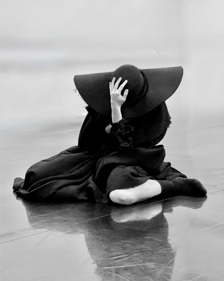 El Teatre Arniches presenta el espectáculo ‘Emigradas’ de Cienfuegos Danza