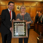 La plaça de La Concòrdia pasará a denominarse plaça Isabel-Clara Simó en reconocimiento a la escritora alcoyana